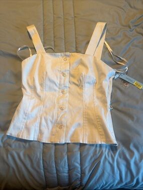 ( missing belt) size 6
ANTONIO MELANI Cream Button-Front Corset Tank